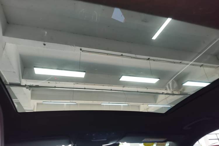 Used Mercedes-Benz GLC 2018 GLC 300 4MATIC Sport Edition Headliner