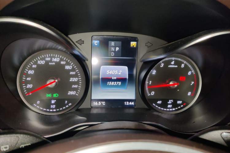 Used Mercedes-Benz GLC 2018 Facelift GLC 260 4MATIC Luxury Edition Instrument Cluster