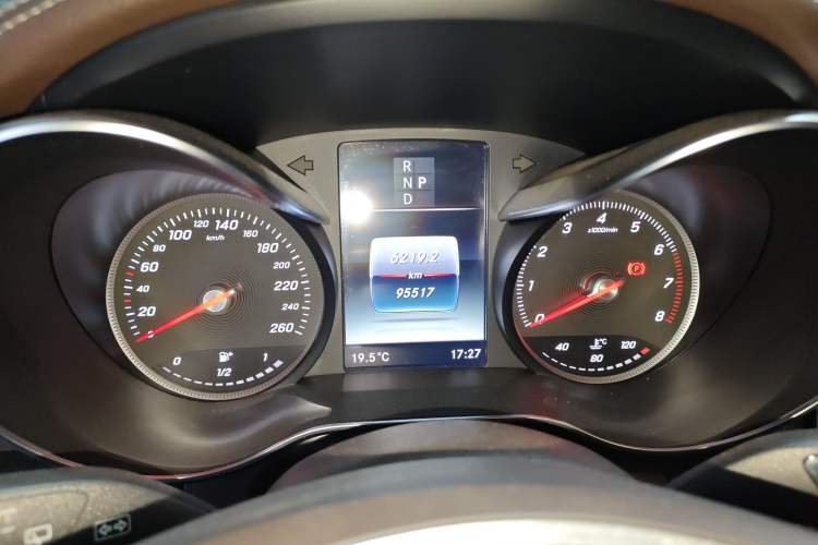 Used Mercedes-Benz GLC 2018 Facelifted GLC 260 4MATIC Dynamic Edition Instrument Cluster
