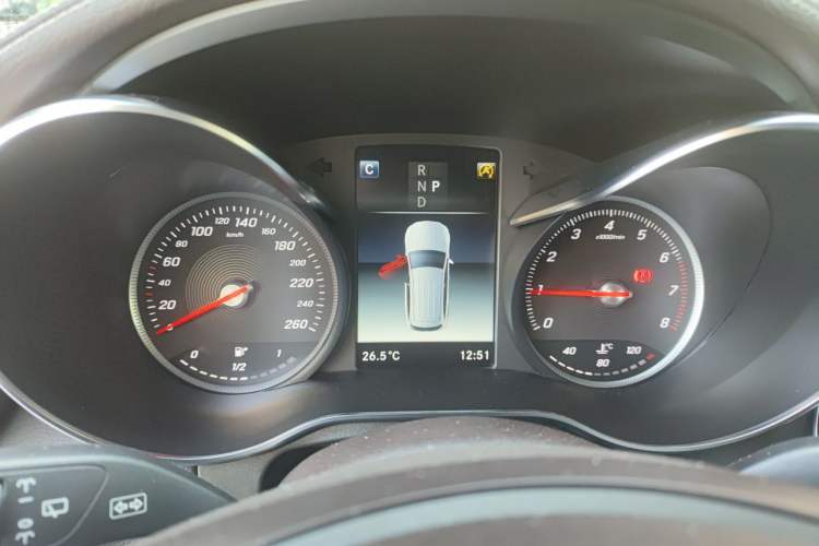 Used Mercedes-Benz GLC 2018 Refreshed GLC 300 4MATIC Dynamic Edition Instrument Cluster