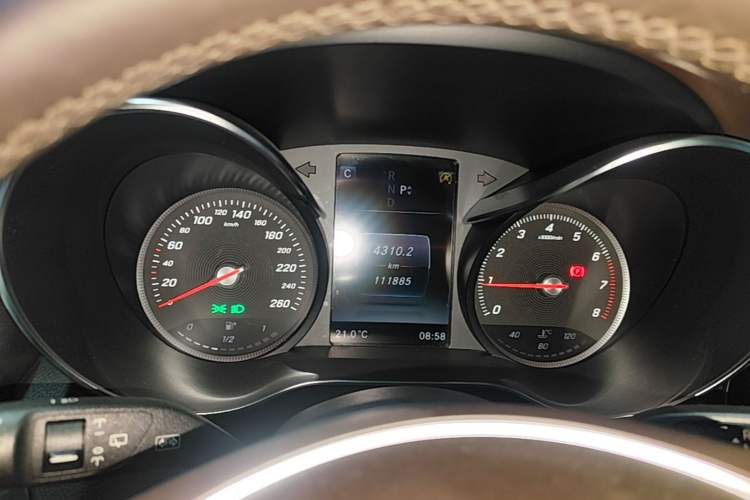 Used Mercedes-Benz GLC 2018 GLC 260 4MATIC Dynamic Edition Instrument Cluster