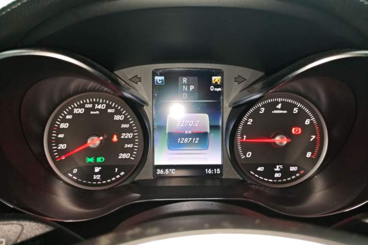 Used Mercedes-Benz GLC 2018 Refreshed GLC 300 4MATIC Dynamic Edition Instrument Cluster