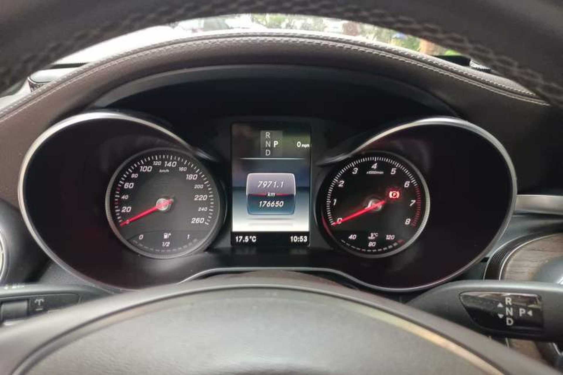 Used Mercedes-Benz GLC 2018 Refreshed GLC 300 4MATIC Dynamic Edition Instrument Cluster