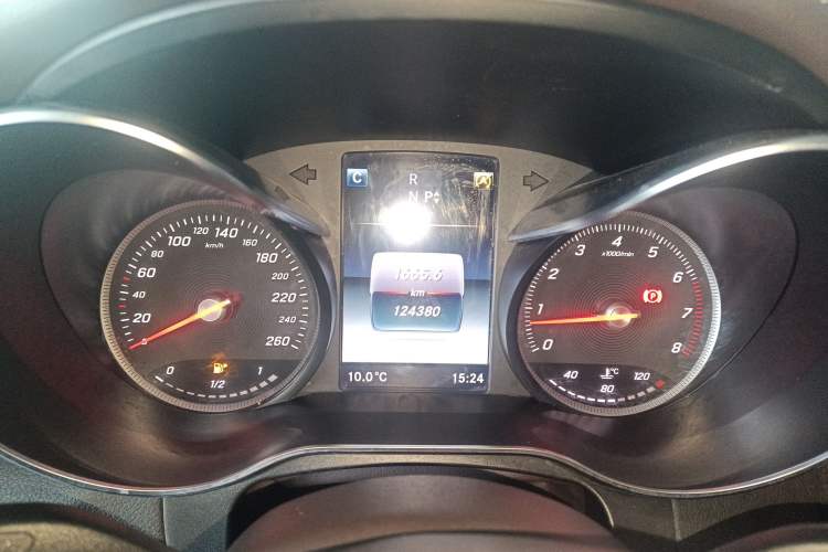 Used Mercedes-Benz GLC 2018 Facelifted GLC 260 4MATIC Dynamic Edition Instrument Cluster