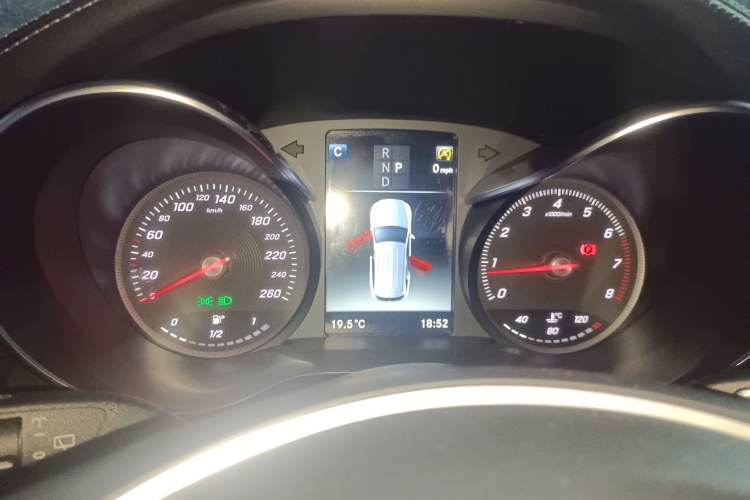 Used Mercedes-Benz GLC 2018 GLC 260 4MATIC Dynamic Edition Instrument Cluster
