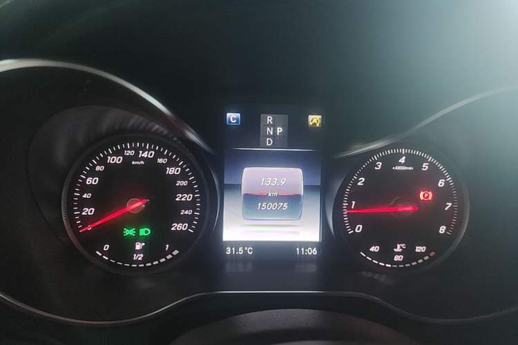 Used Mercedes-Benz GLC 2018 Facelift GLC 260 4MATIC Luxury Edition Instrument Cluster