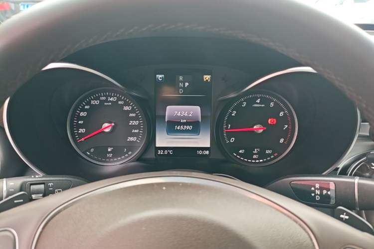 Used Mercedes-Benz GLC 2018 Facelift GLC 260 4MATIC Luxury Edition Instrument Cluster