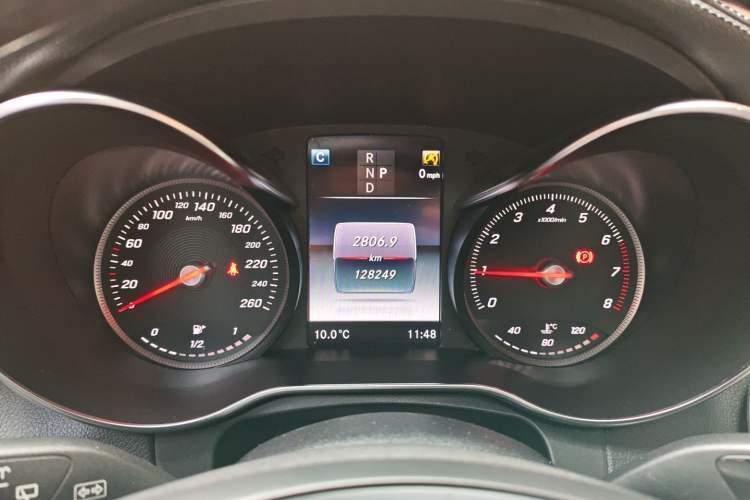 Used Mercedes-Benz GLC 2018 Refreshed GLC 300 4MATIC Dynamic Edition Instrument Cluster