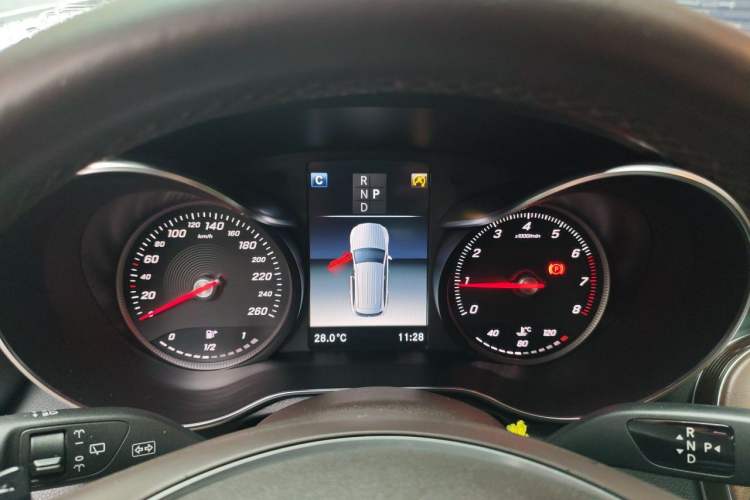 Used Mercedes-Benz GLC 2018 Refreshed GLC 300 4MATIC Dynamic Edition Instrument Cluster