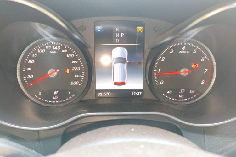 Used Mercedes-Benz GLC 2018 Facelift GLC 260 4MATIC Luxury Edition Instrument Cluster
