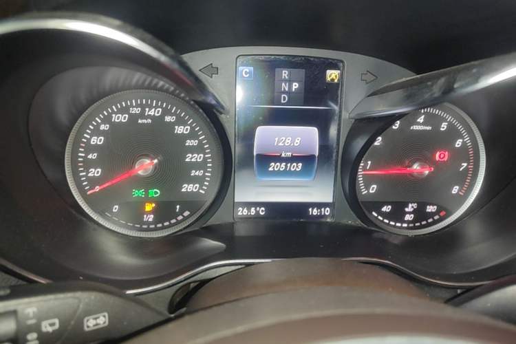 Used Mercedes-Benz GLC 2018 Facelifted GLC 260 4MATIC Dynamic Edition Instrument Cluster
