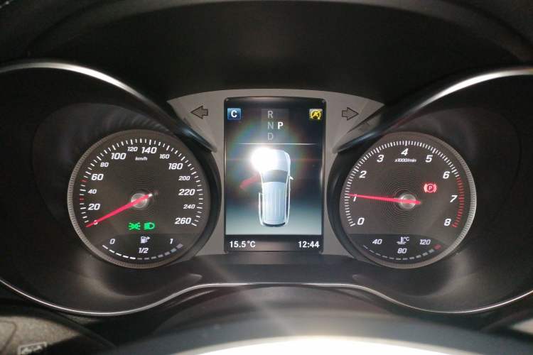 Used Mercedes-Benz GLC 2018 Refreshed GLC 300 4MATIC Dynamic Edition Instrument Cluster