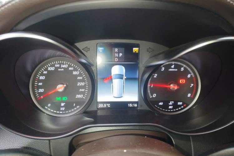 Used Mercedes-Benz GLC 2018 GLC 260 4MATIC Dynamic Edition Instrument Cluster