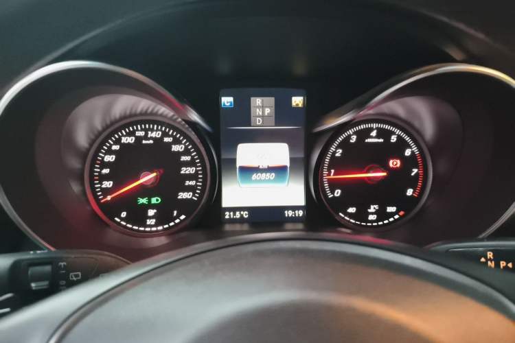 Used Mercedes-Benz GLC 2018 Facelift GLC 200 4MATIC Instrument Cluster