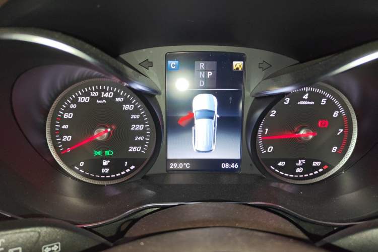 Used Mercedes-Benz GLC 2018 Facelift GLC 260 4MATIC Luxury Edition Instrument Cluster