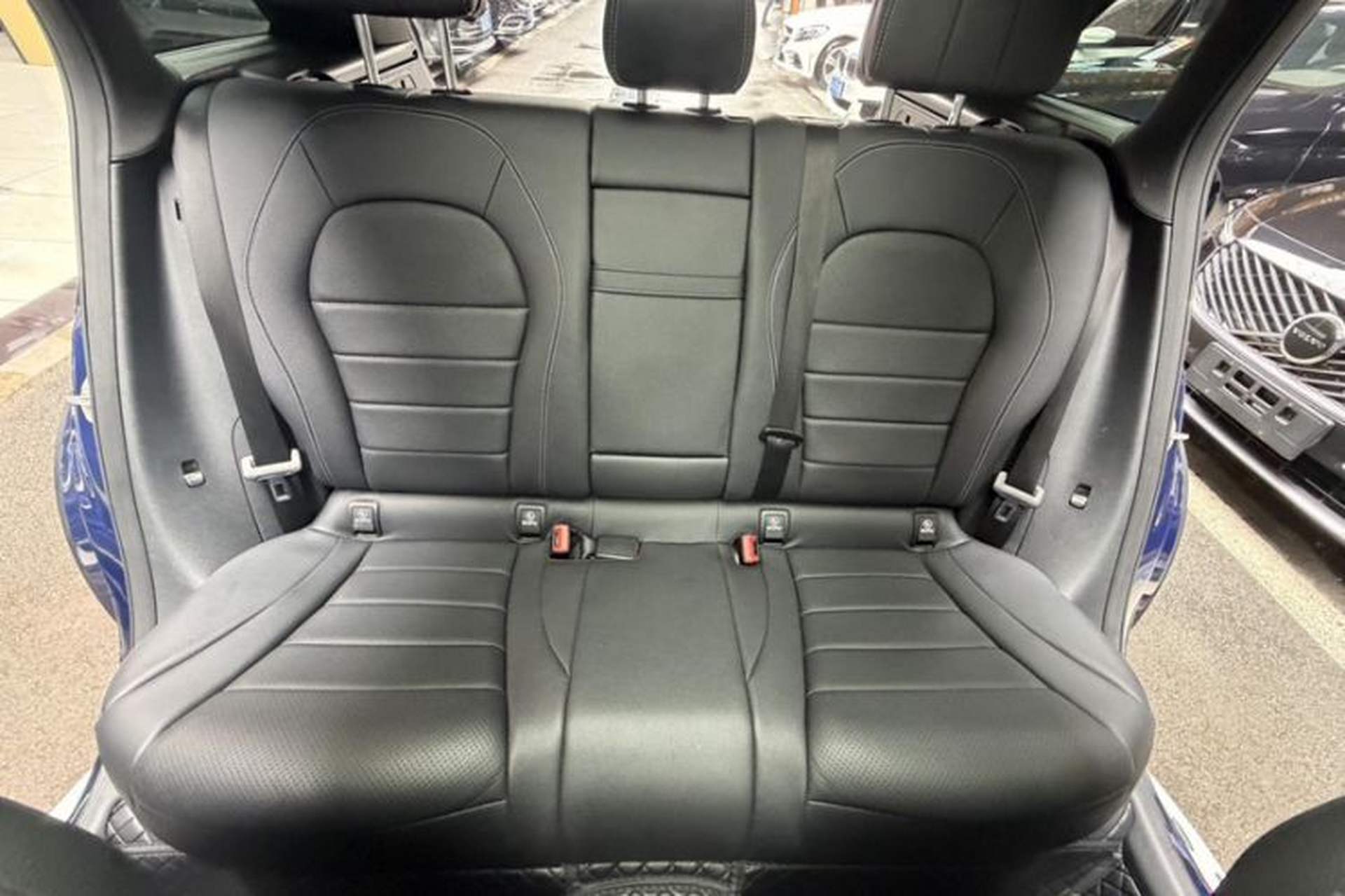 Used Mercedes-Benz GLC 2018 GLC 260 4MATIC Dynamic Edition Interior 1
