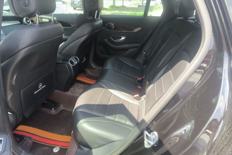 Used Mercedes-Benz GLC 2018 GLC 260 4MATIC Dynamic Edition Interior 2