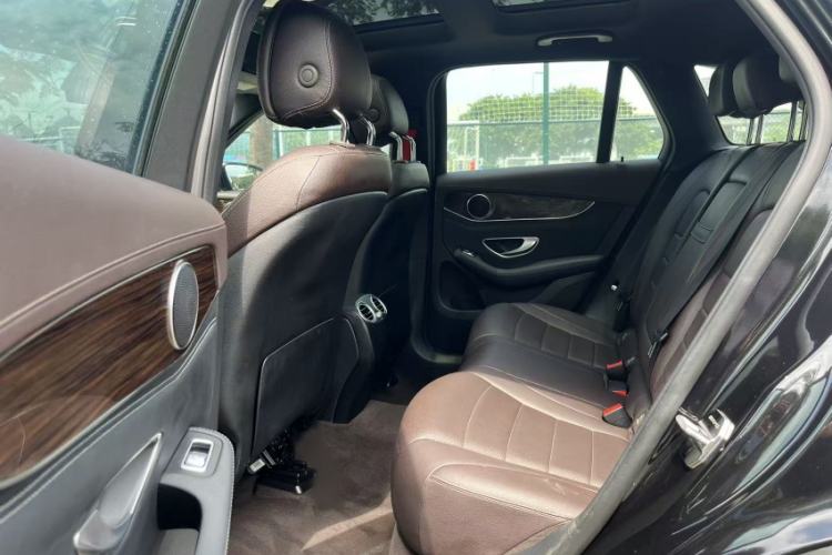 Used Mercedes-Benz GLC 2018 GLC 260 4MATIC Dynamic Edition Interior 4