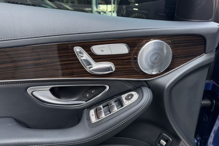 Used Mercedes-Benz GLC 2018 GLC 260 4MATIC Dynamic Edition Interior 6