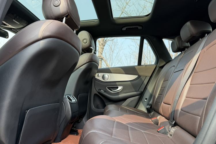 Used Mercedes-Benz GLC 2018 Facelift GLC 200 4MATIC Interior 8