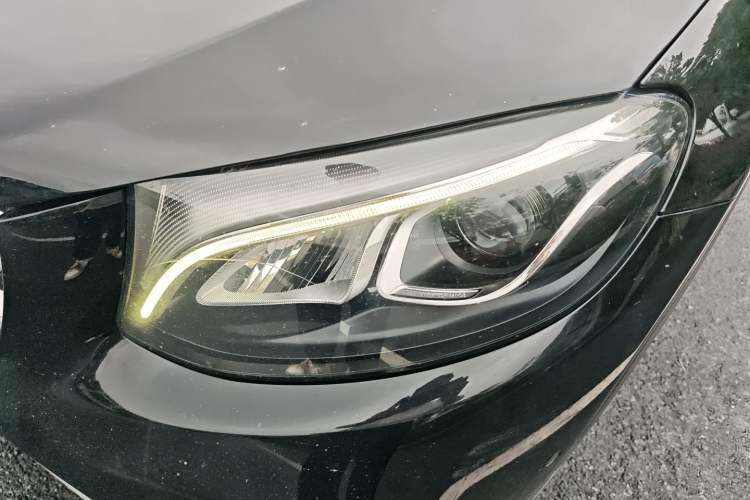 Used Mercedes-Benz GLC 2018 Facelifted GLC 260 4MATIC Dynamic Edition Left Front Headlight