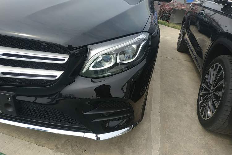 Used Mercedes-Benz GLC 2018 Facelift GLC 260 4MATIC Luxury Edition Left Front Headlight