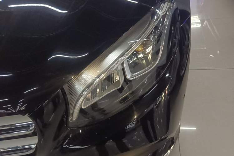 Used Mercedes-Benz GLC 2018 Facelift GLC 260 4MATIC Luxury Edition Left Front Headlight