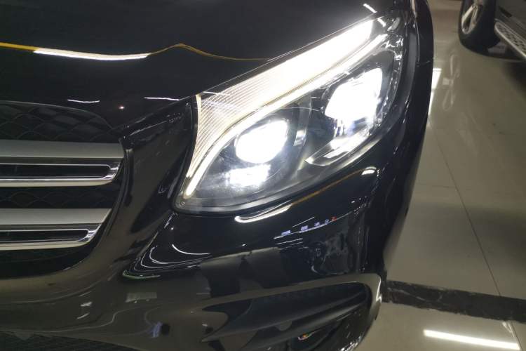 Used Mercedes-Benz GLC 2018 Refreshed GLC 300 4MATIC Dynamic Edition Left Front Headlight