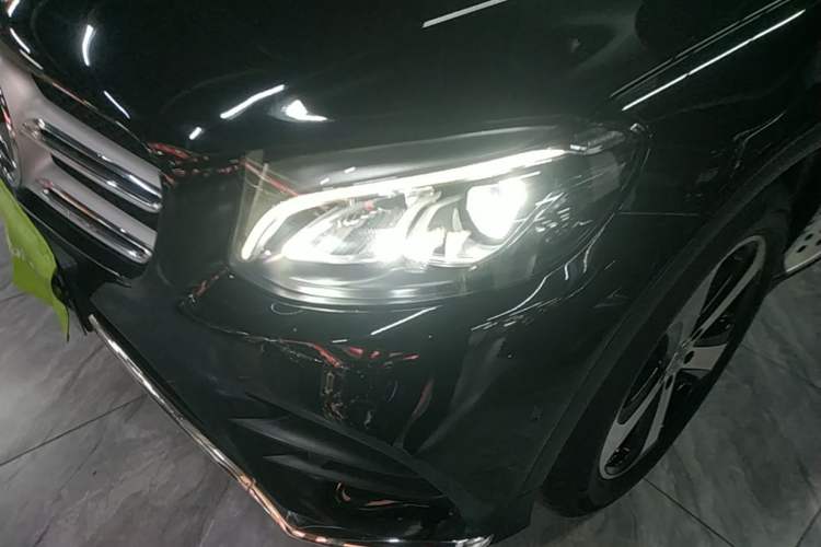 Used Mercedes-Benz GLC 2018 GLC 260 4MATIC Luxury Model Left Front Headlight