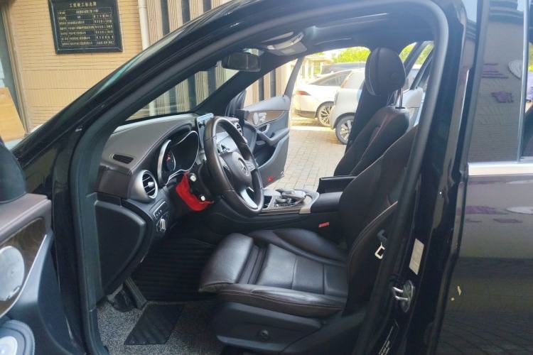 Used Mercedes-Benz GLC 2018 GLC 300 4MATIC Sport Edition Left Front Seat