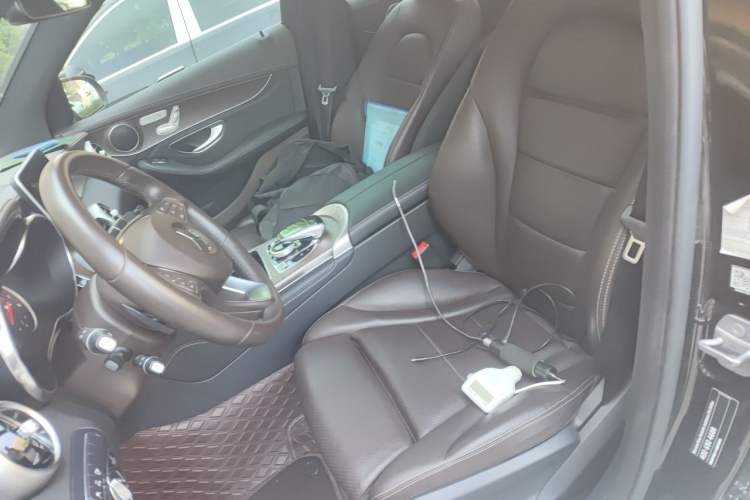 Used Mercedes-Benz GLC 2018 Refreshed GLC 300 4MATIC Dynamic Edition Left Front Seat