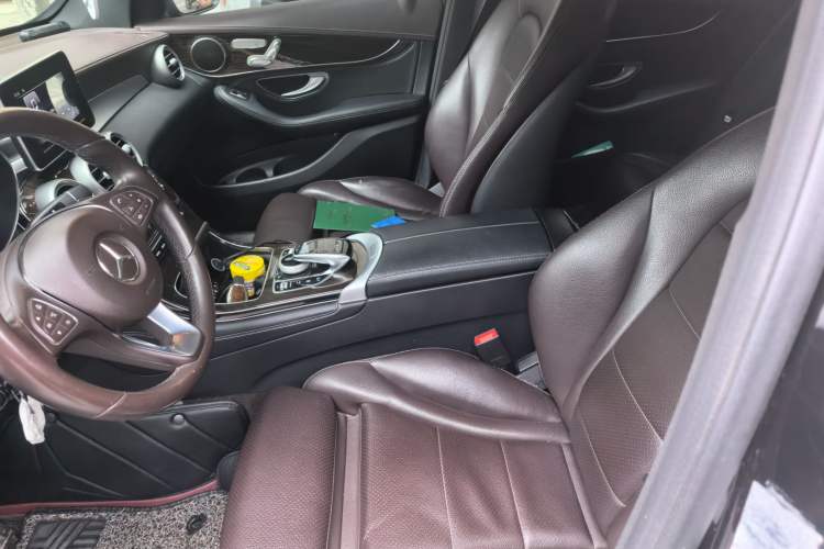Used Mercedes-Benz GLC 2018 Facelifted GLC 260 4MATIC Dynamic Edition Left Front Seat