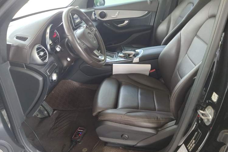 Used Mercedes-Benz GLC 2018 Facelift GLC 200 4MATIC Left Front Seat