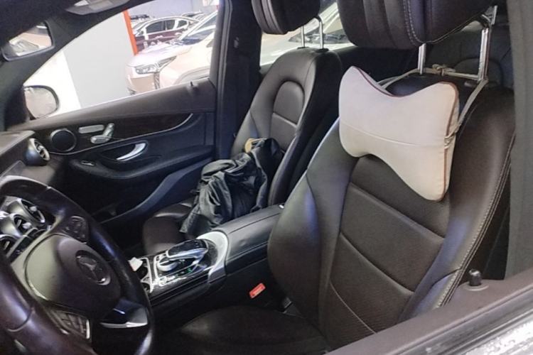 Used Mercedes-Benz GLC 2018 Facelifted GLC 260 4MATIC Dynamic Edition Left Front Seat