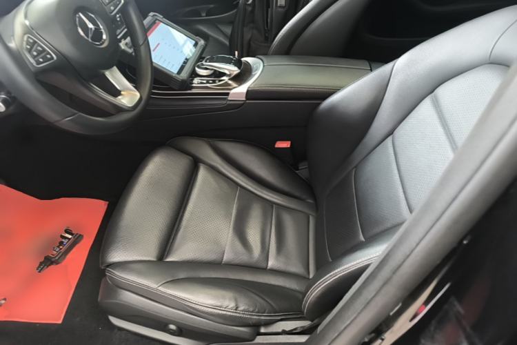 Used Mercedes-Benz GLC 2018 Facelifted GLC 260 4MATIC Dynamic Edition Left Front Seat