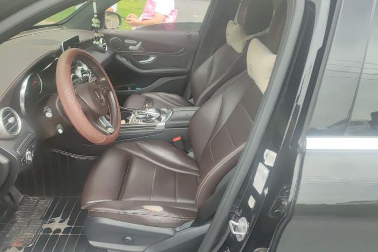 Used Mercedes-Benz GLC 2018 Facelifted GLC 260 4MATIC Dynamic Edition Left Front Seat