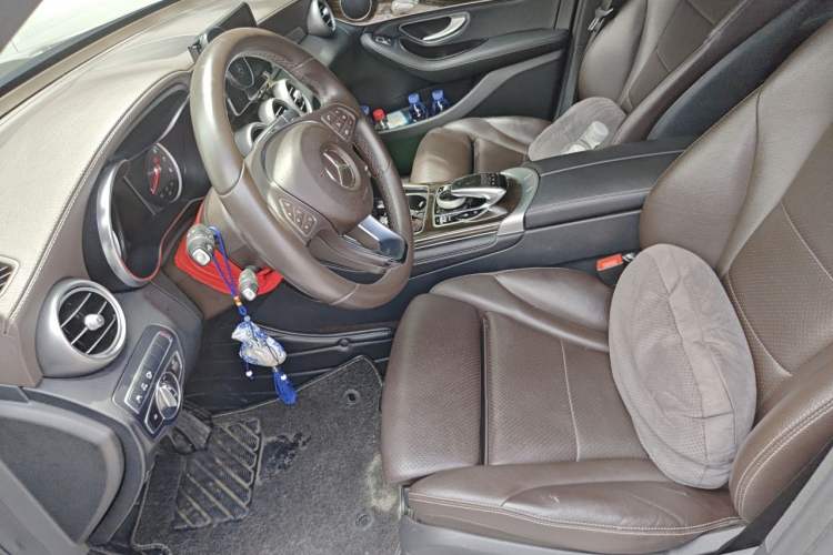 Used Mercedes-Benz GLC 2018 Facelifted GLC 260 4MATIC Dynamic Edition Left Front Seat