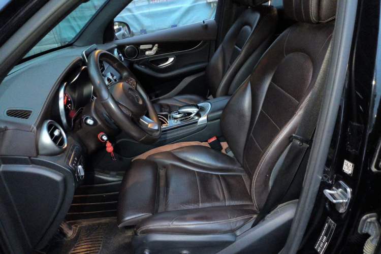 Used Mercedes-Benz GLC 2018 GLC 260 4MATIC Luxury Model Left Front Seat