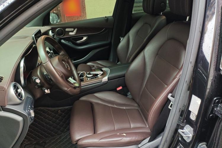 Used Mercedes-Benz GLC 2018 Refreshed GLC 300 4MATIC Dynamic Edition Left Front Seat