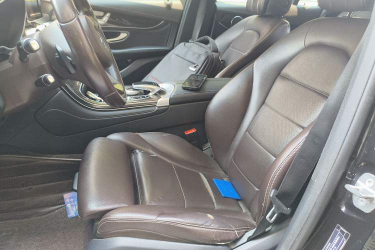 Used Mercedes-Benz GLC 2018 Facelift GLC 260 4MATIC Luxury Edition Left Front Seat