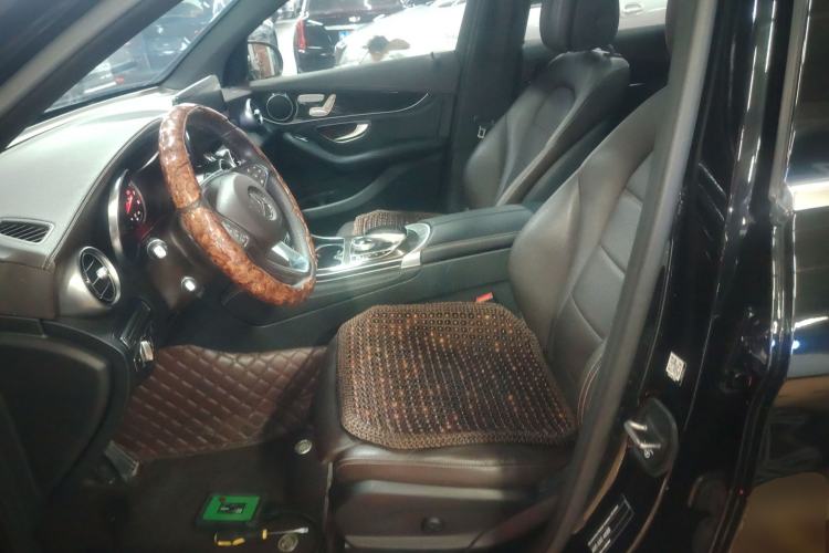 Used Mercedes-Benz GLC 2018 Facelifted GLC 260 4MATIC Dynamic Edition Left Front Seat