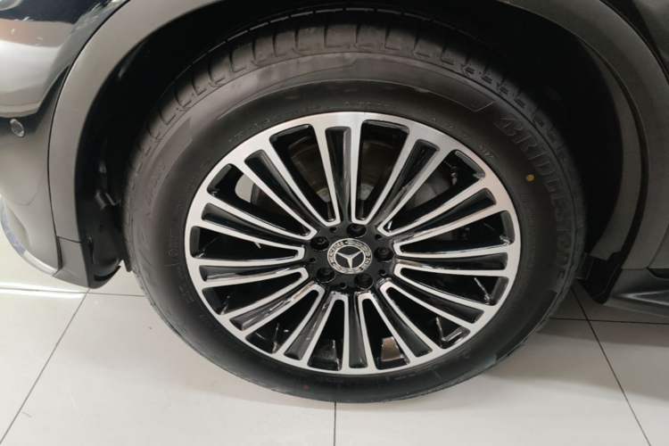 Used Mercedes-Benz GLC 2018 GLC 260 4MATIC Dynamic Edition Left Front Wheel Hub