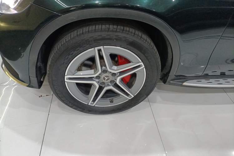 Used Mercedes-Benz GLC 2018 GLC 260 4MATIC Dynamic Edition Left Front Wheel Hub