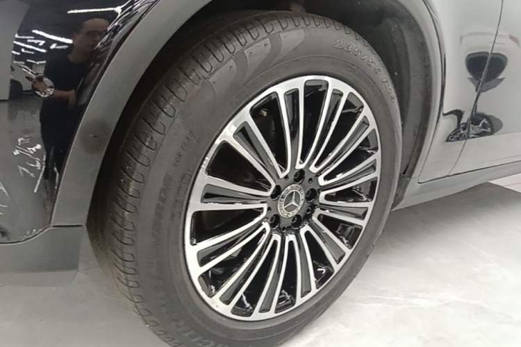 Used Mercedes-Benz GLC 2018 Facelift GLC 200 4MATIC Left Front Wheel Hub