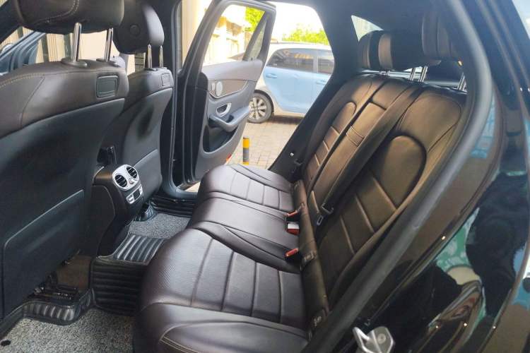 Used Mercedes-Benz GLC 2018 GLC 300 4MATIC Sport Edition Left Rear Seat