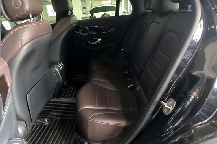 Used Mercedes-Benz GLC 2018 GLC 260 4MATIC Luxury Model Left Rear Seat
