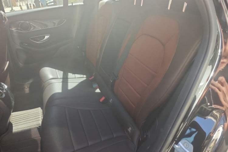 Used Mercedes-Benz GLC 2018 GLC 260 4MATIC Luxury Model Left Rear Seat