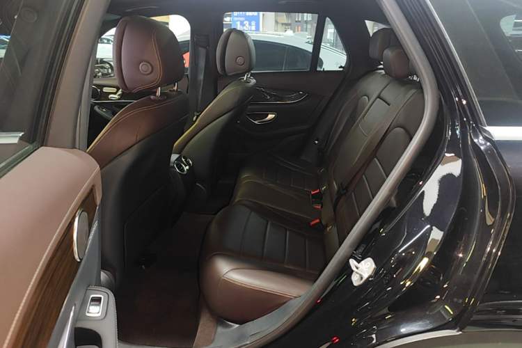 Used Mercedes-Benz GLC 2018 GLC 260 4MATIC Dynamic Edition Left Rear Seat