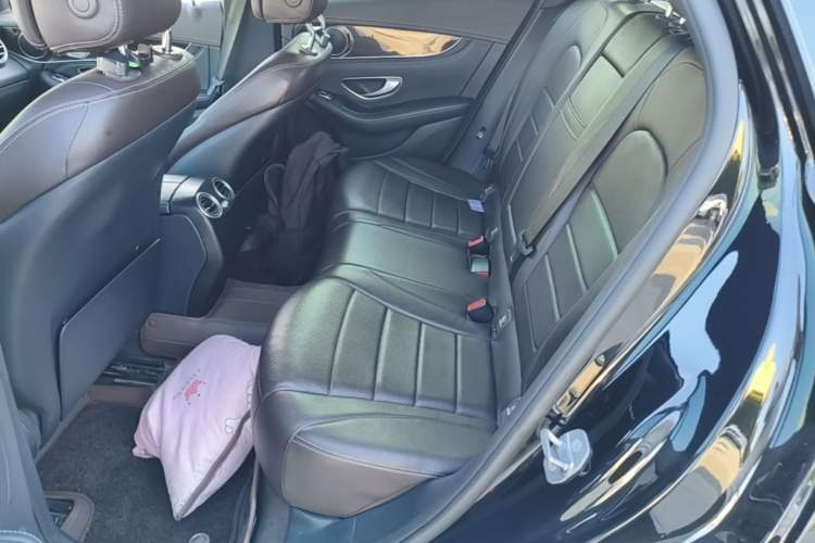Used Mercedes-Benz GLC 2018 Facelift GLC 260 4MATIC Luxury Edition Left Rear Seat