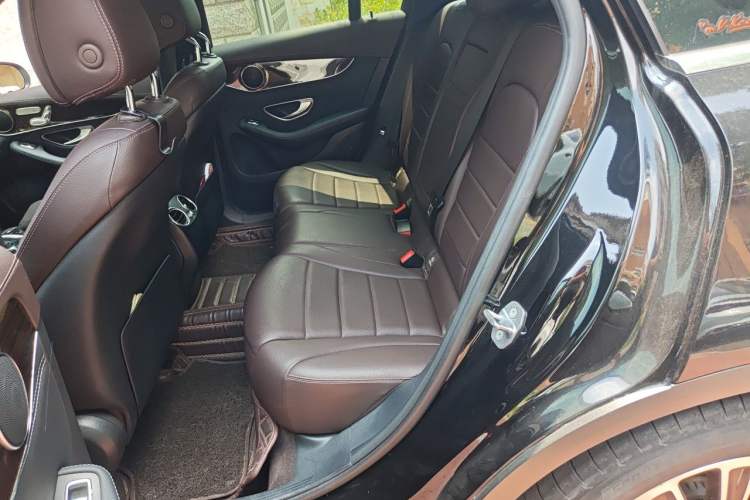 Used Mercedes-Benz GLC 2018 GLC 260 4MATIC Dynamic Edition Left Rear Seat